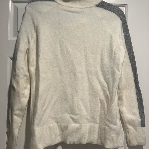 NWT Loft Lou and Grey women’s sweater - Picture 6 of 8